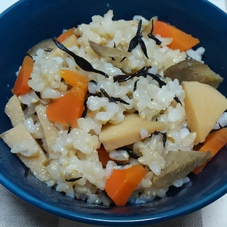 玄米で筍とひじきの混ぜご飯☆